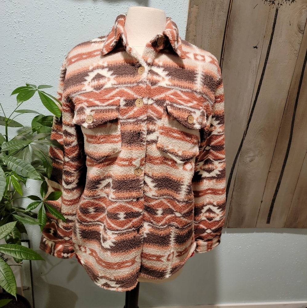 Plush shacket size L